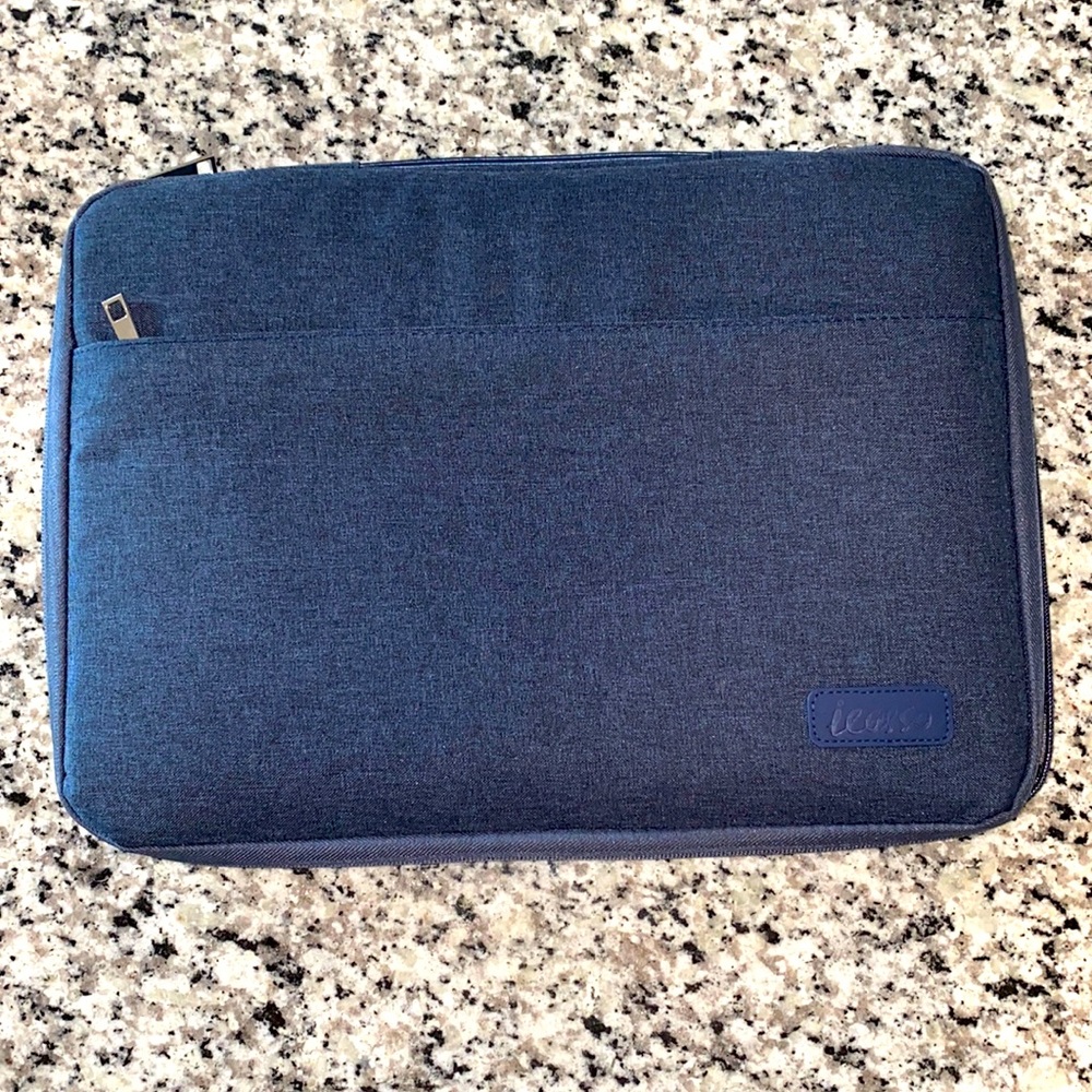 Navy Blue iCasso MacBook Pro 15” Bundle 5 in 1